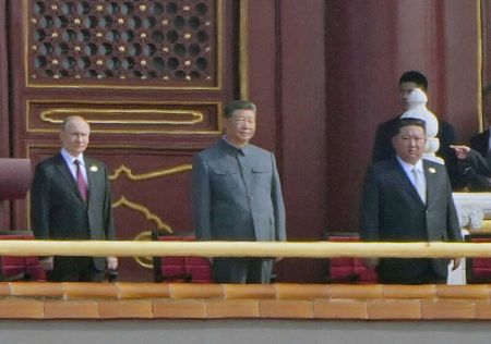 九三阅兵揭示中共高层权力失衡与军权危机