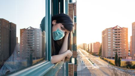 研究发现，新冠疫情封锁改变了青少年的大脑：持续的压力、炎症和情绪失调