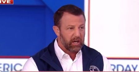 参议员马库韦恩·穆林揭露“无王者”抗议与美国共产党关联 指其反川普、反美本质引发震动