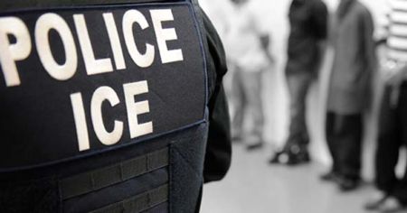 美国国土安全部警告：针对ICE执法人员的死亡威胁暴增8000%，左翼政治言论正引发危险的社会暴力