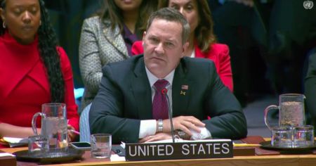美国驻联合国大使沃尔兹在安理会紧急会议上强烈回应各国对抓捕马杜罗的指责