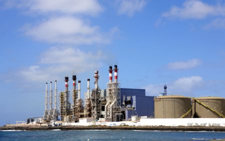突破性的激光技术有望彻底改变海水淡化行业，但全球主义议程的阴影挥之不去