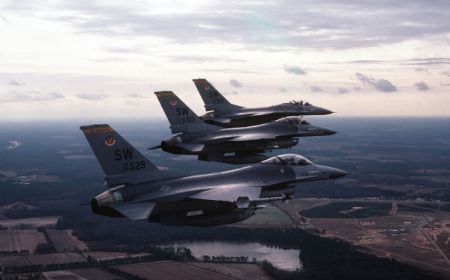 俄罗斯防空部队击落了提供给乌克兰的F-16战斗机