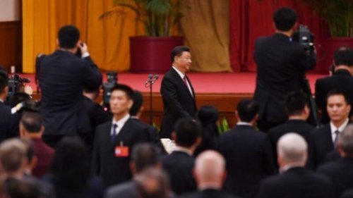 越接近二十大召开，关于习近平是否连任的猜测越发多起来。网上突有传言，说北戴河会议第一阶段结束，形成了某些共识：集体领导习近平不能连任