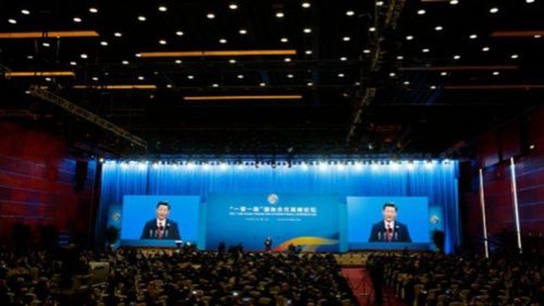 中共病毒疫情持续蔓延下，中共政权陷入更严峻的危局。有中国问题专家说，疫情处理不当令习近平压力山大，越受挫习越试图通过对外侵略来弥补，但其内部存在许多脆弱性，令其战略野心受阻，但中共仍在推进，这对美国与盟友构成更大威胁，可以说是“噩梦”。