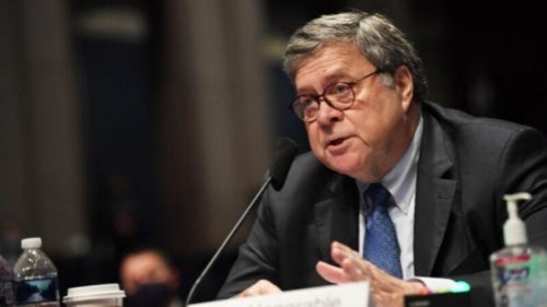 美国大选越来越多的舞弊证据出现，近日，美国前代理司法部长马修•惠特克（Matthew Whitaker）表示，现任司法部长威廉•巴尔（William Barr）、司法部以及联邦调查局（FBI）在调查选举舞弊的行动中消失了。