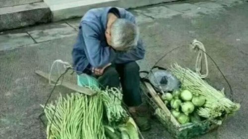 日前中共官方宣布提供15亿美元，帮巴基斯坦还债。陆媒随后发文称，此前已给了10亿。在中国底层民众的生活陷入困境之际，该消息引发众网友愤怒。上述报导目前已被删除。