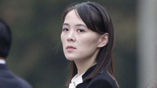 朝鲜领导人金正恩的亲妹妹、仍是中央委员会委员的金与正意外被排除在政治局的候选委员名单外，在金与正近几年来影响力不断增加后，她的地位似乎受到质疑。 