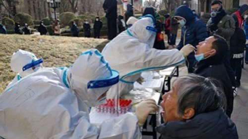  今年爆发的新一轮疫情正在中国大陆延烧，尽管中共一开始就定调病毒是“境外输入”，然而从大纪元获得的河北“1号病人”流行病调查报告等中共内部文件揭示出，本轮疫情与境外无关，且中共对于疫情溯源毫无头绪。