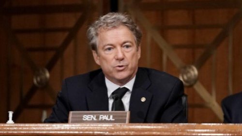 美国共和党参议员兰德‧保罗（Rand Paul）周日（2月7日）表示，参议院在弹劾审判中给川普（特朗普）定罪的可能性为“零”。他同时指出，如果可以因言定罪，那么参议院民主党领袖也应该面临弹劾。 
