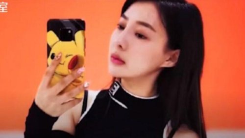 中国炫富女郭美美经历5年牢狱之灾后，不久前再次高调直播，宣告复出并炫富。不料，郭近日因参与销售违禁减肥药而再遭公安刑拘，中共官媒周四（18日）罕见证实了相关消息。有网民指出，郭早已成为中国红十字会腐败的标志人物，中共当局并不乐见她继续张扬炫富。
