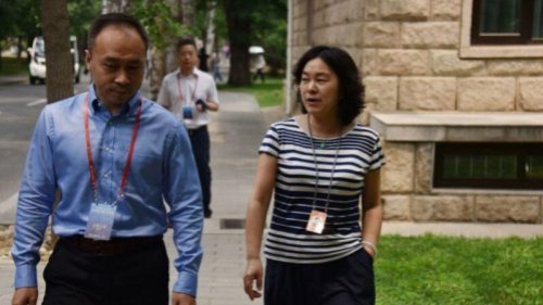 近日，围绕新疆人权问题，中共当局与美国、英国、加拿大及欧盟之间展开了一场制裁与反制裁的外交攻防战。中共外交部发言人华春莹日前在记者会上扬言，上述诸国的总人口仅占世界总人口的11%，不能代表国际舆论。这番言论遭到海外华人网民的群起吐槽。 