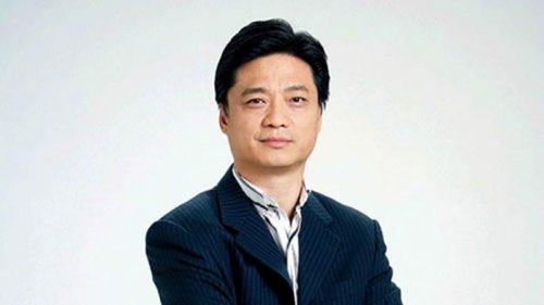 崔永元：文化人不要向权力低头