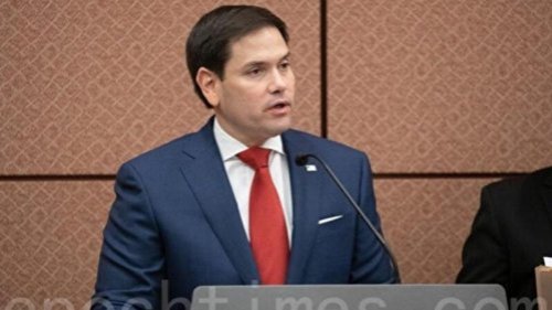  伪总统拜登的气候特使克里，打算前往中国出访，在气候变化方面与北京合作。12日，联邦参议员马可·卢比奥（Marco Rubio）发文警告，拜登的气候政策将以牺牲美国的就业为代价壮大中共，而拜登气候特使前往中国是给北京送上一份大礼。 