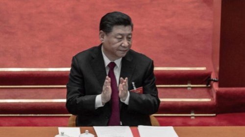 习近平早前宣布的脱贫“全面胜利”，最近爆出丑闻。中共央视罕见曝光习近平老家陕西脱贫造假。央视高调踢爆这一丑闻，显然是打习耳光，有人故意让习丢丑。