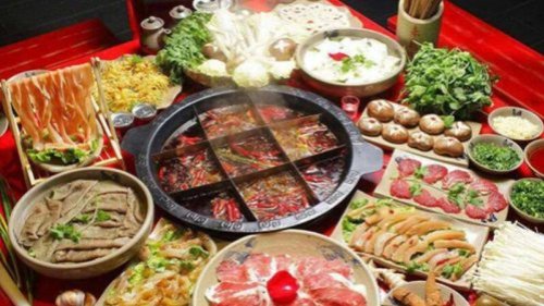 今年五一期间，曾甩开海底捞“几条街”的百亿餐饮巨头成都火锅连锁店“谭鱼头”破产，其商标等在淘宝网阿里拍卖平台拍卖。