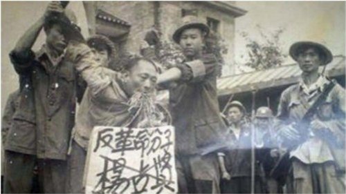 被称为中共新版党史的《中国共产党简史》淡化了文革的十年历史，自发表以来，引发舆论巨大反响。最近一段时间，大陆官方兴起重新评估文革的风潮。而中共红二代陶斯亮以“泯掉文革之仇”为主题的文章在红二代中引发争议，陶斯亮最终将文章删除。