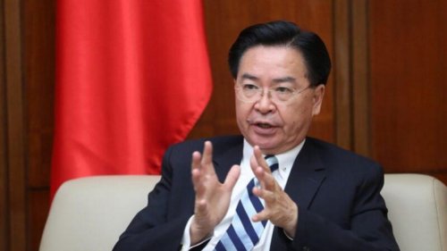 台海气氛紧张之际，台湾外交部长吴钊燮日前警告说，中共正准备对台湾发动“最后攻击”，整个台湾政府都在为此做准备。 