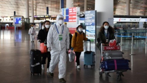 中共病毒疫情在全球持续一年多，并变种为传染性更强的病毒在各国肆虐。近日5名赴越南考察的中国专家回国后，确诊感染了正在印度爆发的变种病毒。据称，感染源头可能是一名印度染疫专家。