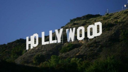 好莱坞业内两大主要杂志之一的《好莱坞报导》（The Hollywood Reporter）5月19日刊文首次反思好莱坞制片厂与中国的不对等合作，及其关系由兴奋到失落的演化过程。观察人士称，好莱坞权威刊物论及这个长期以来的禁忌话题，本身就是规则的改变。