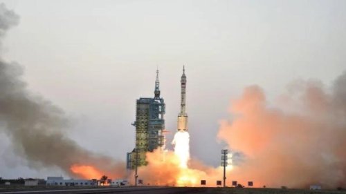美国五角大楼11月3日在美国和中国在台湾问题上的紧张局势加剧的情况下公布了一份中国军事现代化的重要报告。报告针对台海安全局势、中国对台军事施压、中国可能对台采取的军事行动，以及两岸军力发展等做出完整详细评估。