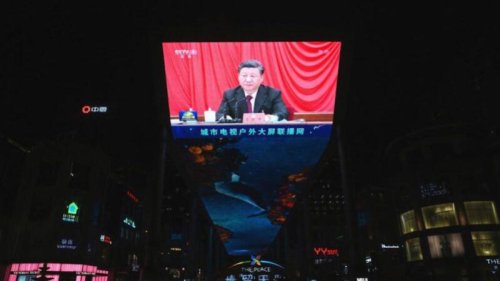 中共十九届六中全会闭幕五天后，会议通过的所谓“党内第三份历史决议”才公之于众。决议过半篇幅都是描述习近平所谓的“新时代”。此前外界普遍认为，这份决议没有实质内容，只是为习近平明年连任造势。 