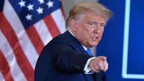 周一（9月18日），一位竞选消息人士告诉CNBC，总统川普计划前往底特律向现任和前任汽车工会成员发表演讲，而不是参加下周的共和党初选辩论