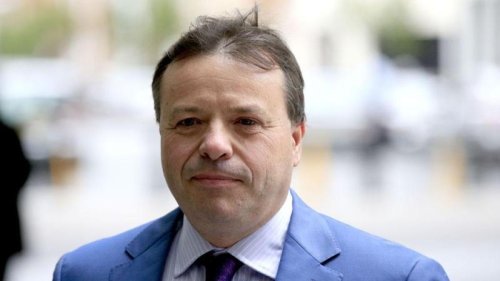 拜登政权禁止英国改革党联合创始人阿隆·班克斯入境参加川普总统就职典礼