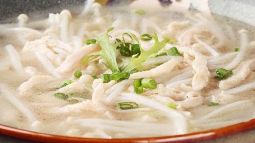 汤水里的平衡术：在低碳控糖中寻找温柔的抗衰之道