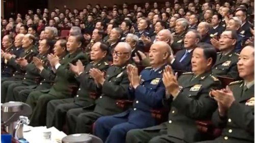 何卫东死在301医院？中共军中内斗大反转，张又侠反扑震动高层